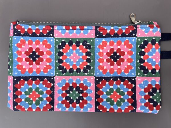 Granny Squares w/loop