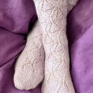 Syringa Socks PDF Pattern
